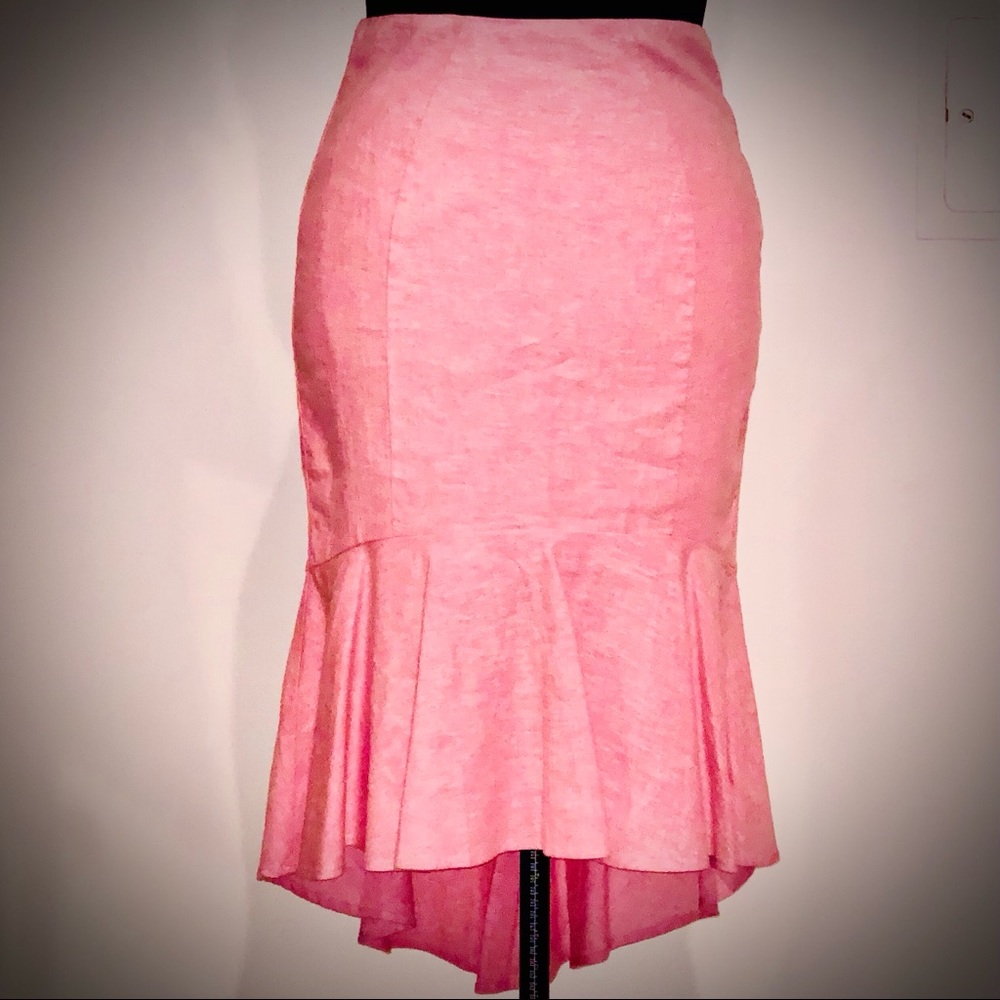 High low Linen skirt with ruffle.